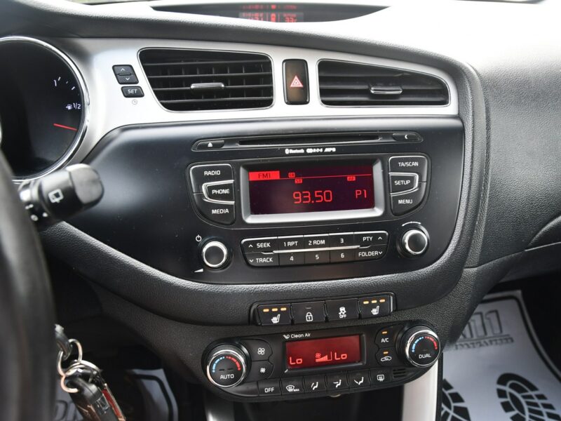 Kia Cee'd 1,6crdi Grzana.Kierow.Podg.Fotele.Tempomat. Ledy.ALu.Parktronic.OKAZJ II (2012-)