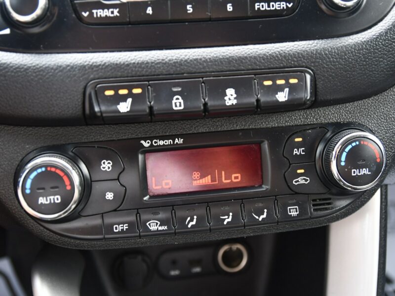 Kia Cee'd 1,6crdi Grzana.Kierow.Podg.Fotele.Tempomat. Ledy.ALu.Parktronic.OKAZJ II (2012-)