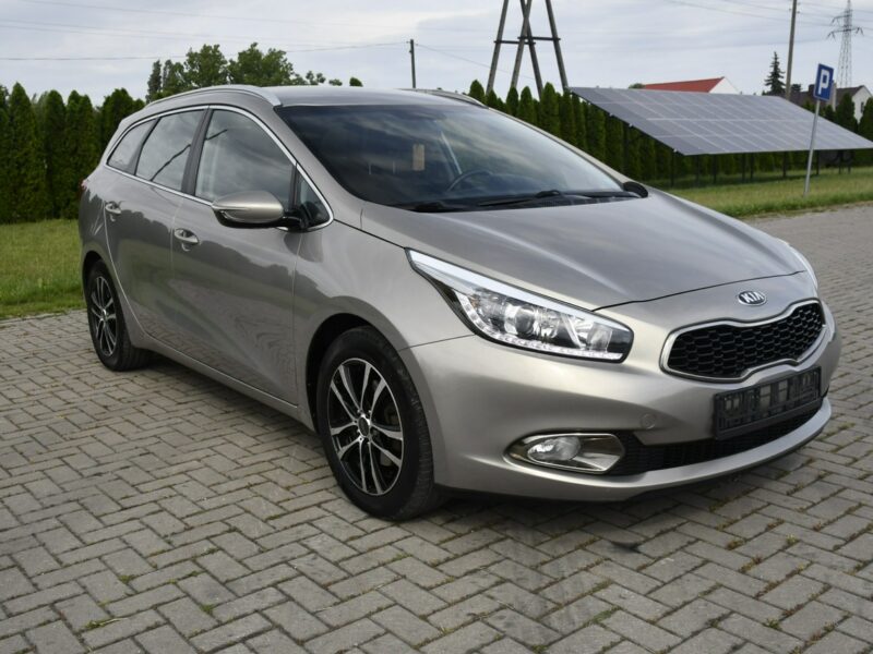 Kia Cee'd 1,6crdi Grzana.Kierow.Podg.Fotele.Tempomat. Ledy.ALu.Parktronic.OKAZJ II (2012-)