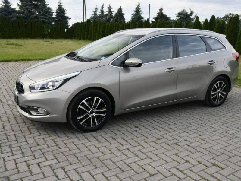 Kia Cee'd 1,6crdi Grzana.Kierow.Podg.Fotele.Tempomat. Ledy.ALu.Parktronic.OKAZJ II (2012-)