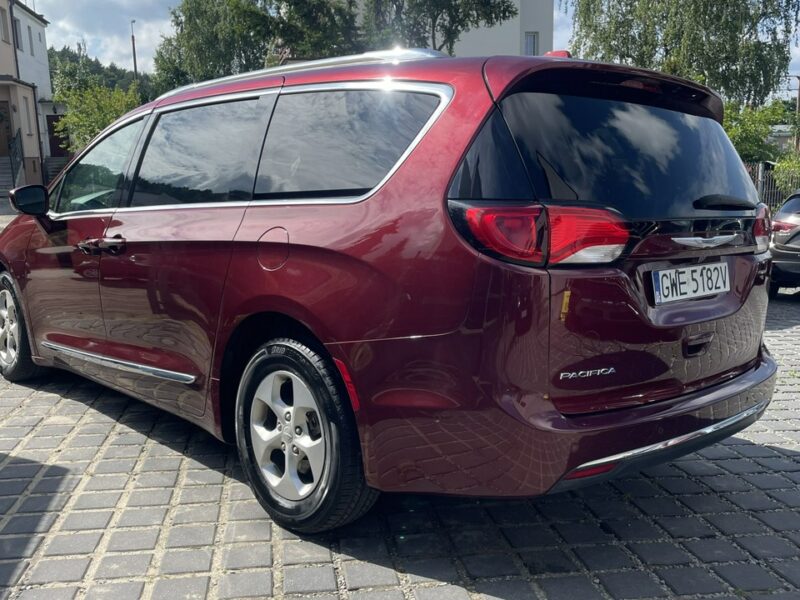Chrysler Pacifica 3.6Pentastar 286KM 7os Kamery 360 Radar Keyless