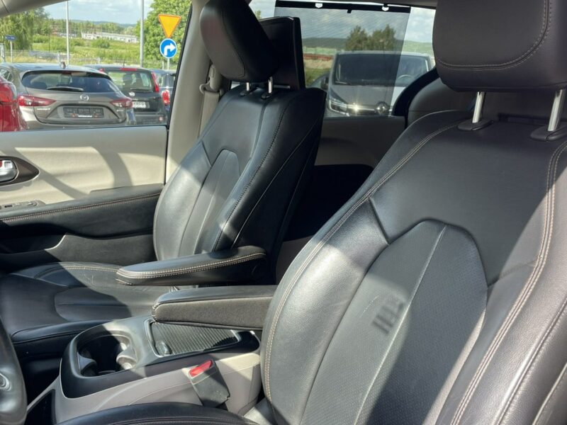 Chrysler Pacifica 3.6Pentastar 286KM 7os Kamery 360 Radar Keyless