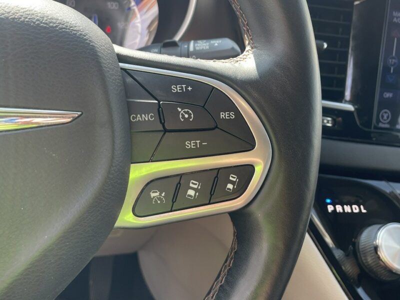 Chrysler Pacifica 3.6Pentastar 286KM 7os Kamery 360 Radar Keyless