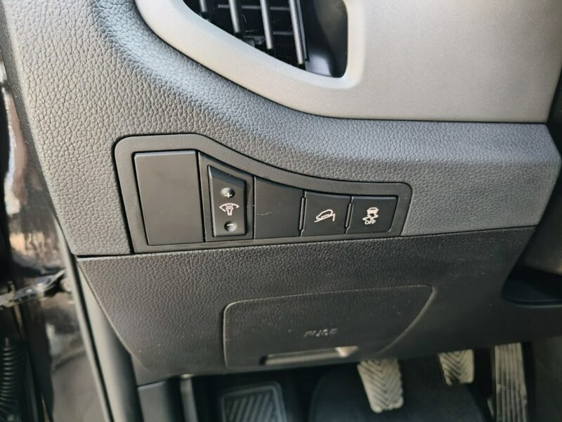Kia Sportage 1.6 135KM Kamera,Navi, Panorama, Skóra,HandsFree,GrzaneFotele III (2010-2015)