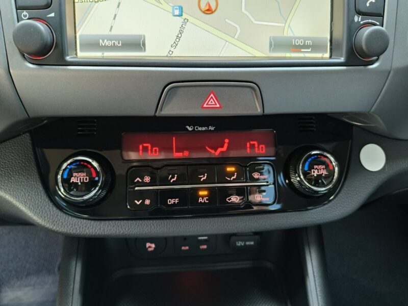 Kia Sportage 1.6 135KM Kamera,Navi, Panorama, Skóra,HandsFree,GrzaneFotele III (2010-2015)