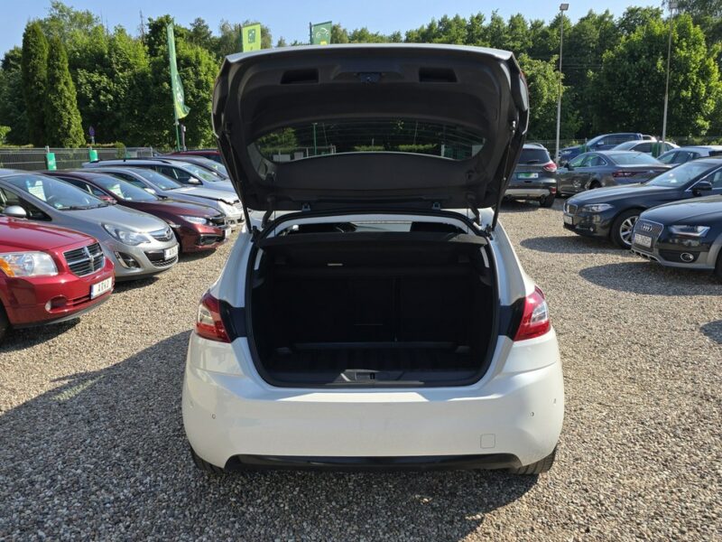 Peugeot 308 Full LED, kamera, asystent T9 (2014-2021)