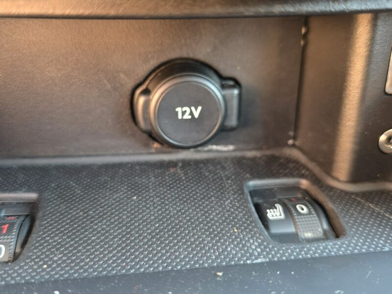 Peugeot 308 Full LED, kamera, asystent T9 (2014-2021)