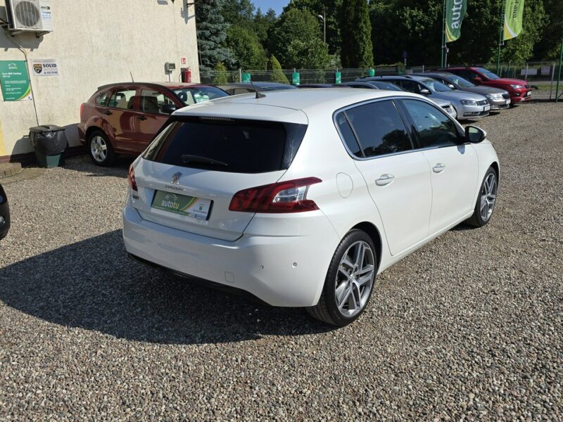 Peugeot 308 Full LED, kamera, asystent T9 (2014-2021)