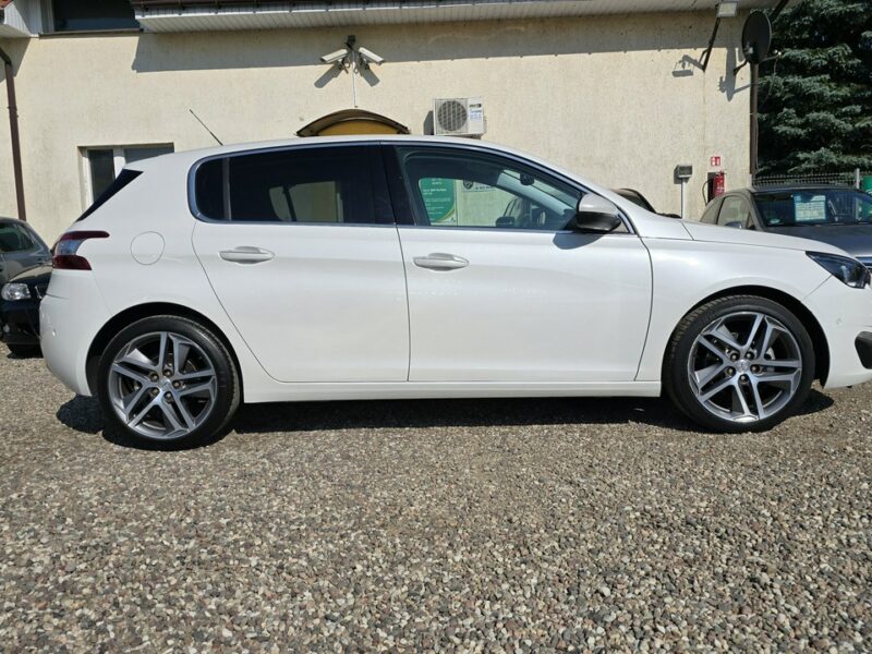 Peugeot 308 Full LED, kamera, asystent T9 (2014-2021)