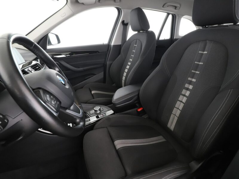 BMW X1 2.0d Automat xDrive Sport Line Klimatronik Tempomat Navi Grzane Fotele II (F48) (2015-)