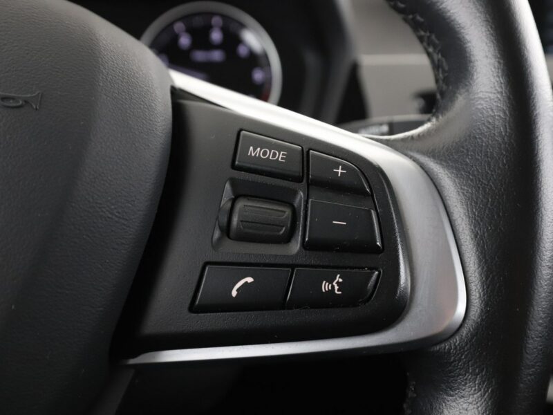 BMW X1 2.0d Automat xDrive Sport Line Klimatronik Tempomat Navi Grzane Fotele II (F48) (2015-)