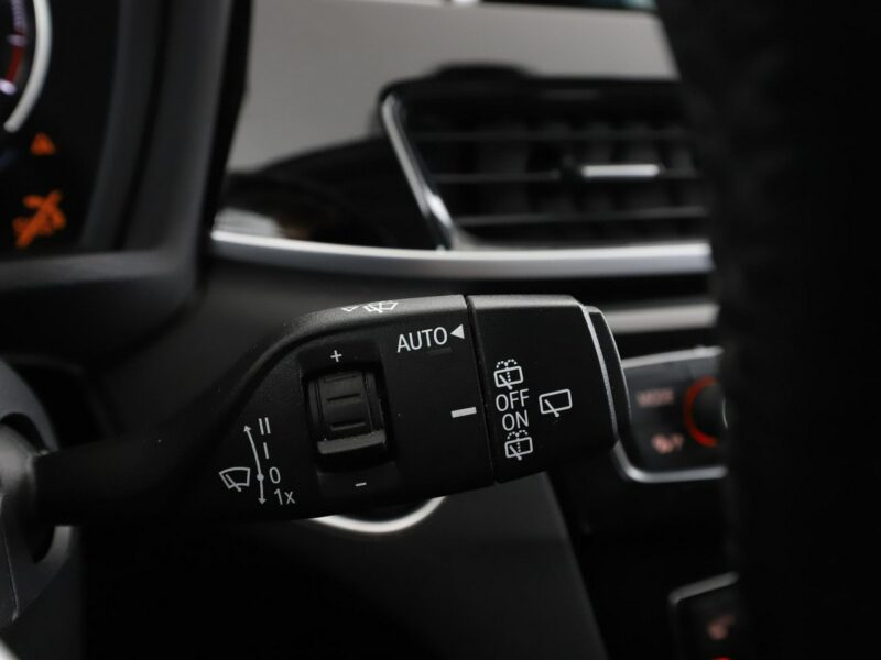 BMW X1 2.0d Automat xDrive Sport Line Klimatronik Tempomat Navi Grzane Fotele II (F48) (2015-)
