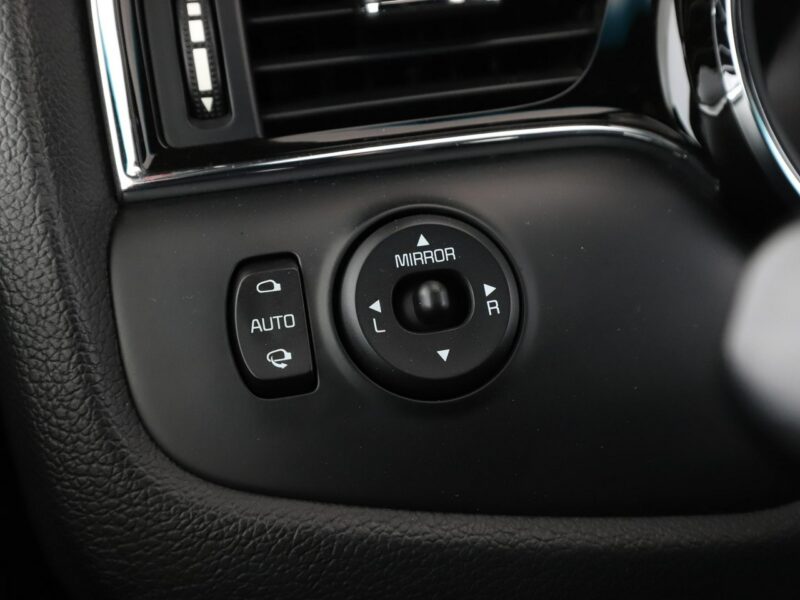 Kia Pro_cee'd navi klima auto grzane fotele kamera i czujniki parkowania