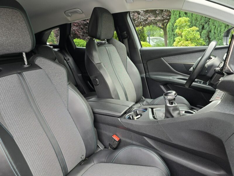 Peugeot 3008 LIFT 1.5 BlueHdi 130KM Allure / I -właściciel / Bezwypadkowy II (2016-)