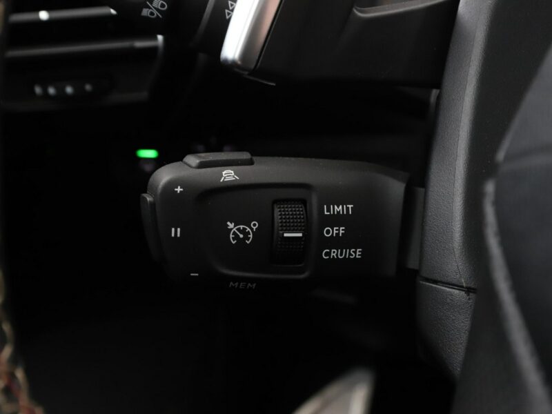 DS Automobiles DS 7 Crossback 2.0HDi Performance Line Automat Navi Panorama Tempomat Focal Kamera360