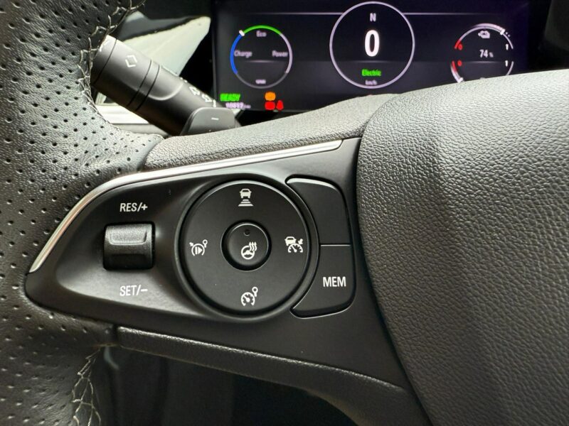 Opel Grandland X GS-e, automat, navi, 10tys.km!