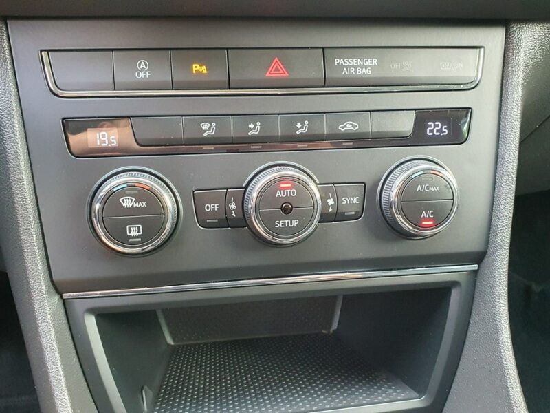 Seat Leon ST # 1.6 TDI # Navi # Climatronic # Skóra # Alkantara # Serwisowany !! III (2012-)