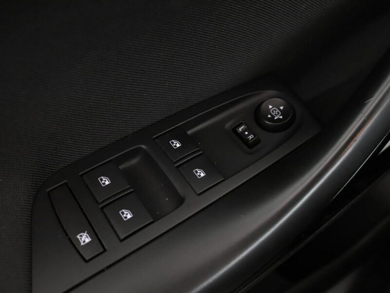 Opel Astra automat navi klima auto kamera i czujniki parkowania grzane fotele K (2015-2021)
