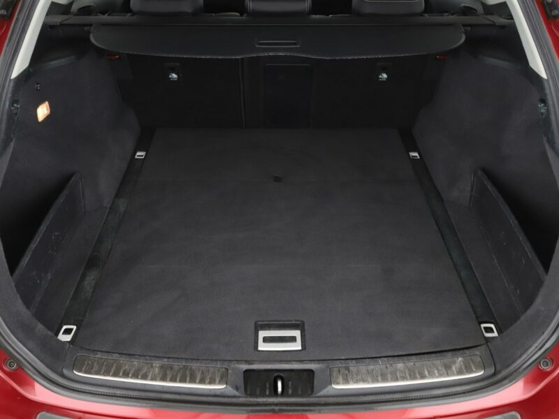 Toyota Avensis automat skóra panorama navi grzane fotele kamera i czujniki parkowania III (2009-)