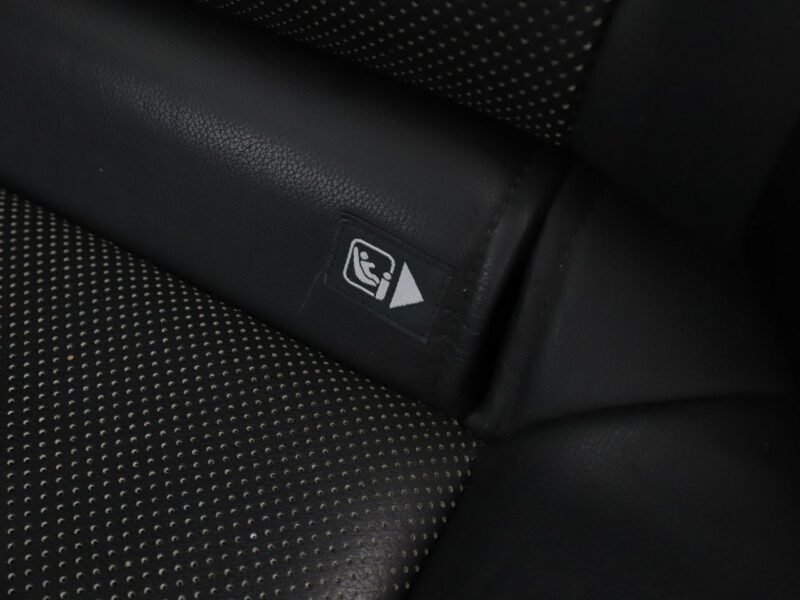 Toyota Avensis automat skóra panorama navi grzane fotele kamera i czujniki parkowania III (2009-)