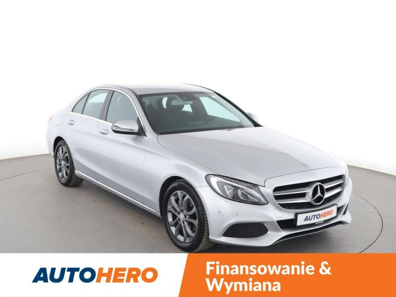 Mercedes C 180 automat półskóra full LED el. sterowane i ogzrewane fotele W205 (2014-2021)
