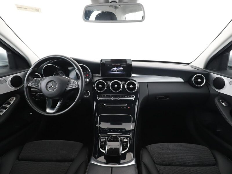 Mercedes C 180 automat półskóra full LED el. sterowane i ogzrewane fotele W205 (2014-2021)