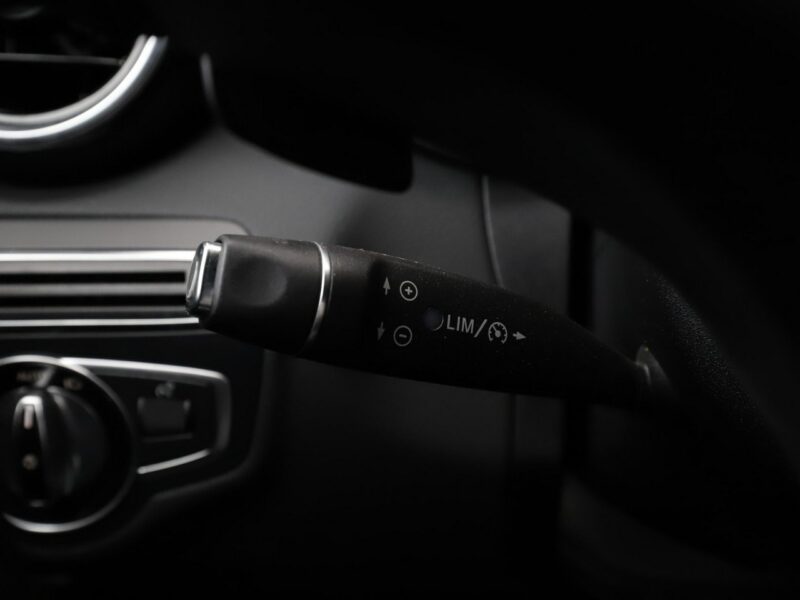 Mercedes C 180 automat półskóra full LED el. sterowane i ogzrewane fotele W205 (2014-2021)