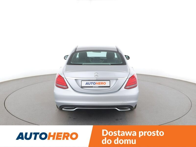 Mercedes C 180 automat półskóra full LED el. sterowane i ogzrewane fotele W205 (2014-2021)