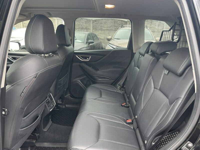 Subaru Forester AWD Automat E-boxer Panorama Skóra Kamera V (2019 - )
