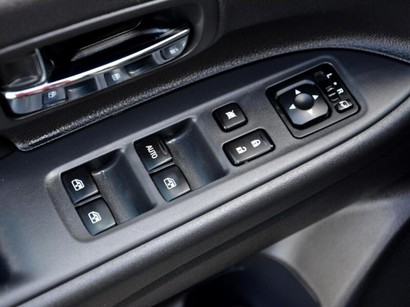 Mitsubishi Outlander 2.0(150KM) Lift Ledy Kamera Alu Nowe Opony Grzane fotele ASO III (2012-)