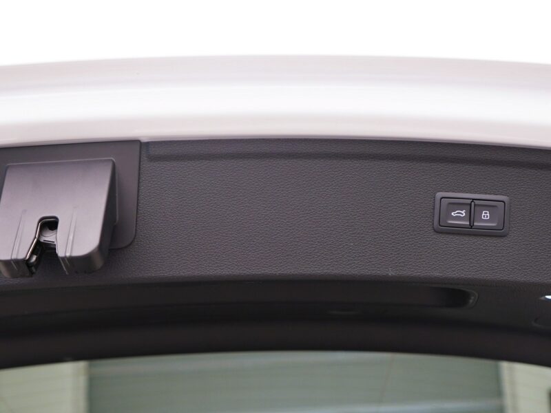 Audi Q5 45TFSIQuattro Stronic Sline Panorama Matrix Tempomat Kamera Pneumatyka FY (2017-)