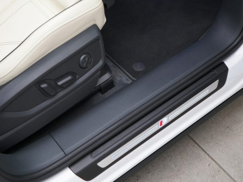 Audi Q5 45TFSIQuattro Stronic Sline Panorama Matrix Tempomat Kamera Pneumatyka FY (2017-)