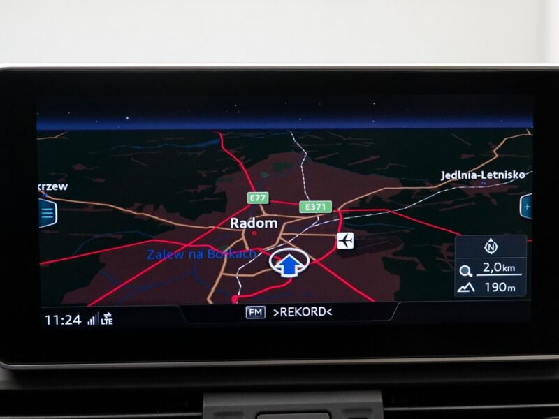 Audi Q5 45TFSIQuattro Stronic Sline Panorama Matrix Tempomat Kamera Pneumatyka FY (2017-)
