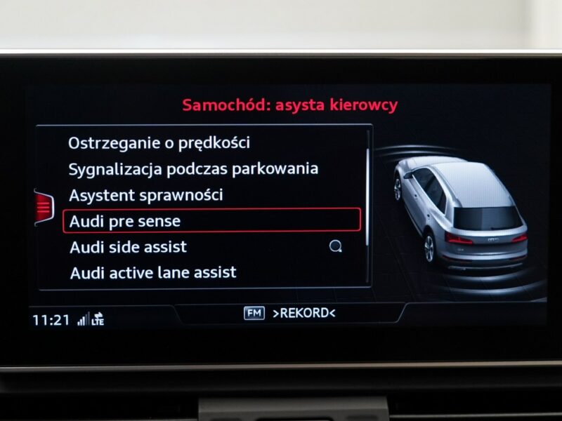 Audi Q5 45TFSIQuattro Stronic Sline Panorama Matrix Tempomat Kamera Pneumatyka FY (2017-)