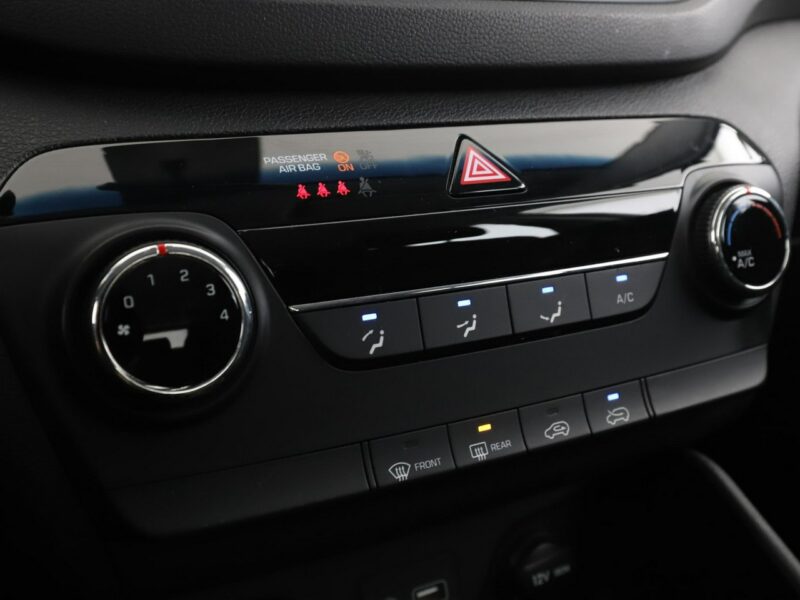 Hyundai Tucson multifunkcja klimatyzacja hak III (2015-2020)