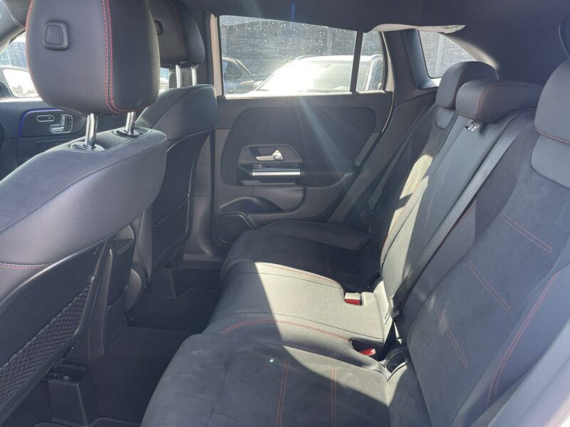 Mercedes GLA 200 AMGline Automat 4Matic Podgrzewane Skóra 150KM