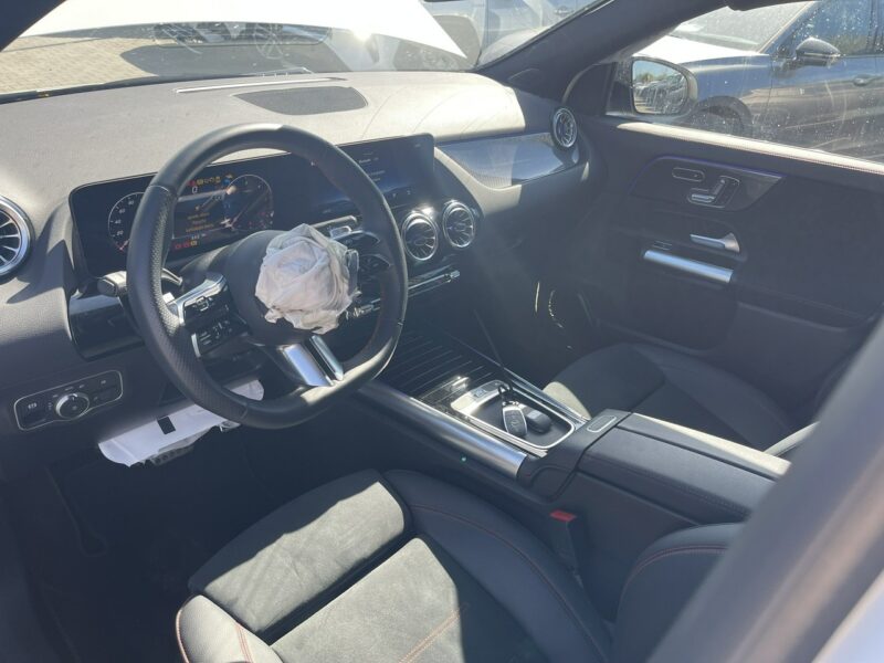 Mercedes GLA 200 AMGline Automat 4Matic Podgrzewane Skóra 150KM