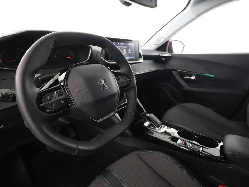 Peugeot 2008 Allure Pack automat niski przebieg navi kamera półskóra LED tempomat II (2019-)
