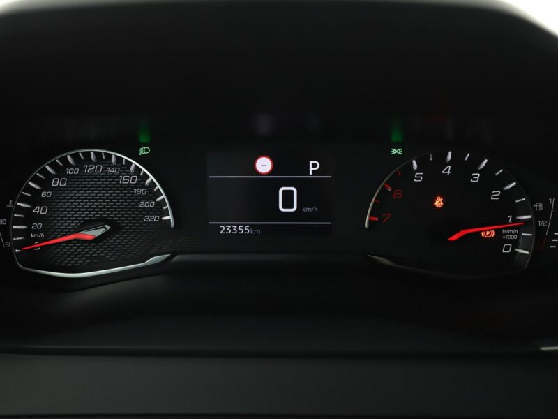 Peugeot 2008 Allure Pack automat niski przebieg navi kamera półskóra LED tempomat II (2019-)