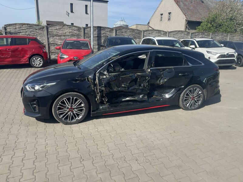 Kia Pro_cee'd GTline Automat Kamera Podgrzewanie 204KM