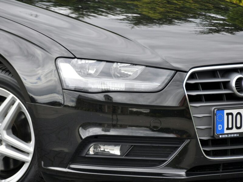Audi A4 2.0TDI(150KM)*Lift*Navi*Klimatronik*El.Klapa*Reling*Parktr.*Alu17"ASO B8 (2007-2015)