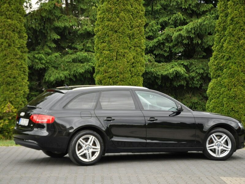 Audi A4 2.0TDI(150KM)*Lift*Navi*Klimatronik*El.Klapa*Reling*Parktr.*Alu17"ASO B8 (2007-2015)