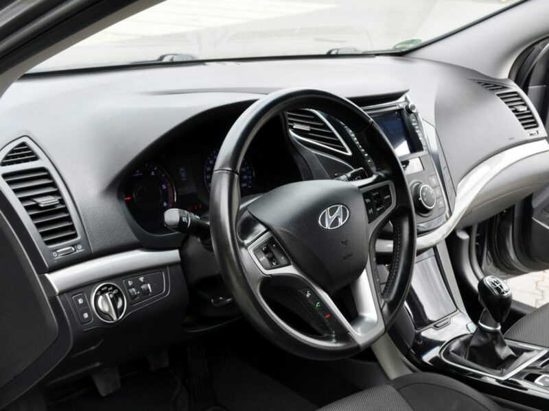 Hyundai i40 1.7CRDi(136KM)*Led*Duża Navi*Welur*Reling*IWłaściciel*Alu16"ASO