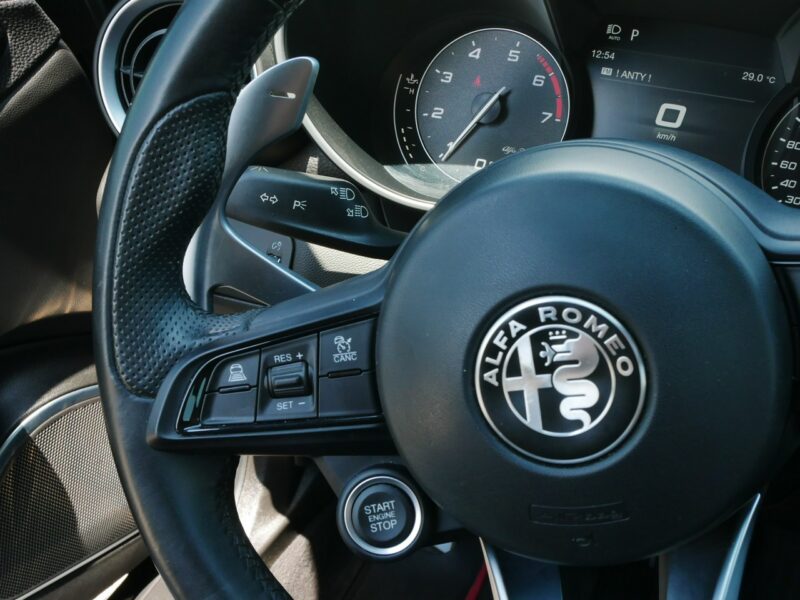 Alfa Romeo Giulia 2.0 Turbo RWD Veloce 280KM [Eu6] -Automat -Skóra +Koła Zima