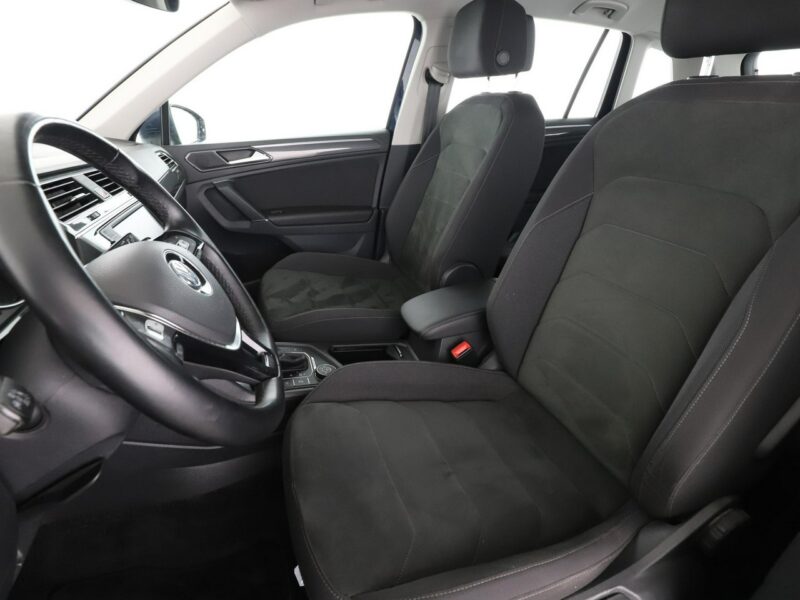 Volkswagen Tiguan 4x4 DSG navi klima auto grzane fotele czujniki parkowania II (2016-2024)