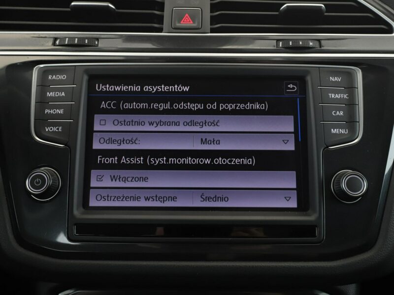 Volkswagen Tiguan 4x4 DSG navi klima auto grzane fotele czujniki parkowania II (2016-2024)