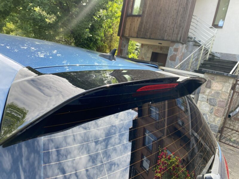 Volkswagen Golf GTI, kamera, Apple Android car, nowy rozrząd, spoiler, podwójny wydech VII (2012-)