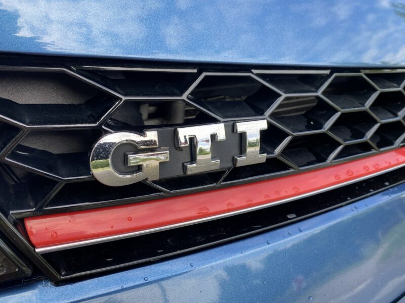 Volkswagen Golf GTI, kamera, Apple Android car, nowy rozrząd, spoiler, podwójny wydech VII (2012-)
