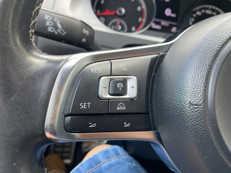 Volkswagen Golf GTI, kamera, Apple Android car, nowy rozrząd, spoiler, podwójny wydech VII (2012-)