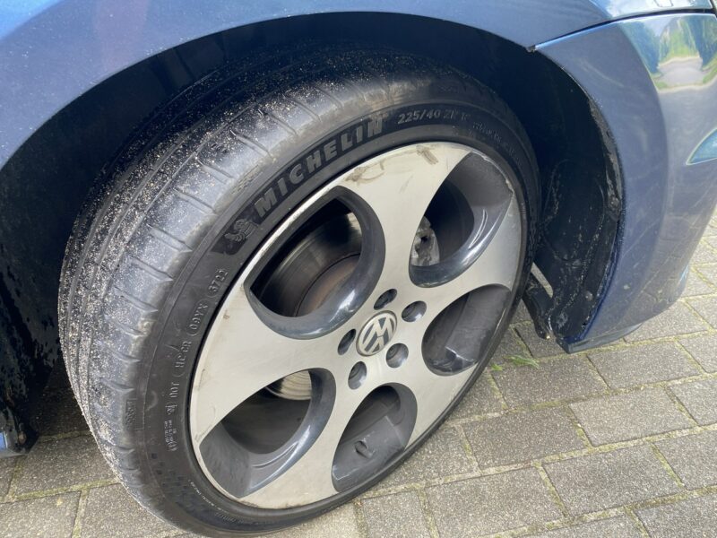 Volkswagen Golf GTI, kamera, Apple Android car, nowy rozrząd, spoiler, podwójny wydech VII (2012-)